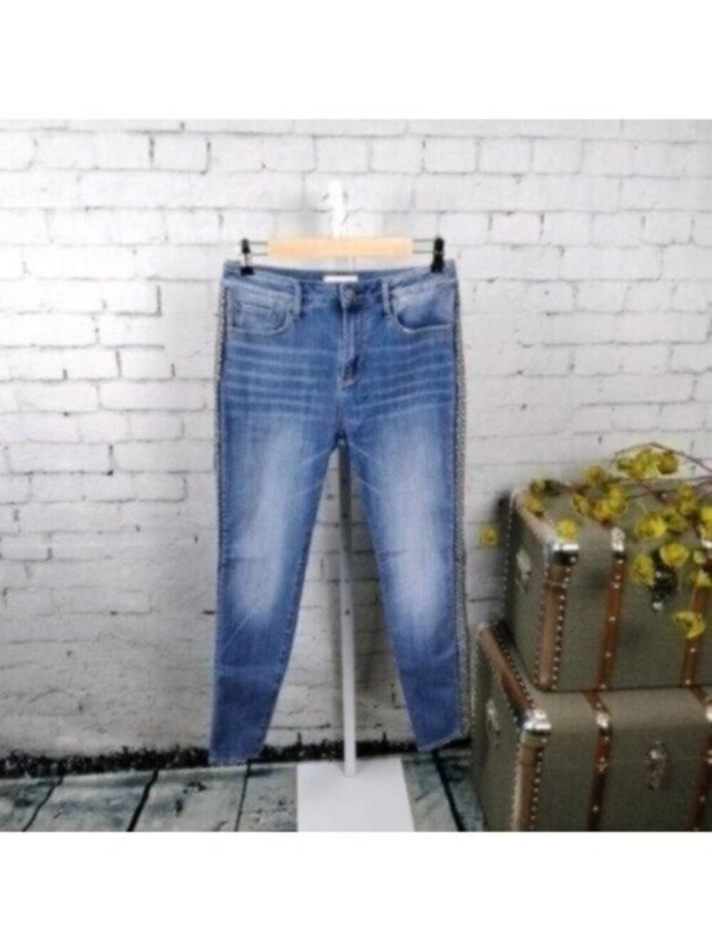 Driftwood Jackie Embroidered Side Seam Skinny Ankle Jeans Blue Size 28